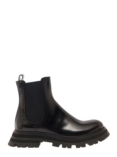 ALEXANDER MCQUEEN ALEXANDER MCQUEEN WOMEN BLACK CHELSEA BOOTS WITH ELASTIC INSERTS IN SMOOTH LEATHER WOMAN