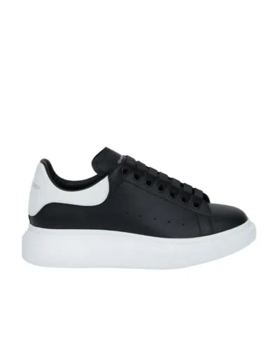 ALEXANDER MCQUEEN BLACK LACE-UP SNEAKERS