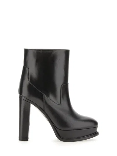 Alexander Mcqueen Platform Boots In Black