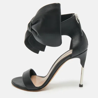 Pre-owned Alexander Mcqueen Black Leather Bow Detail Sandals Size 37