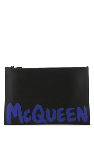 Alexander Mcqueen Graffiti-print Leather Clutch Bag In Negro