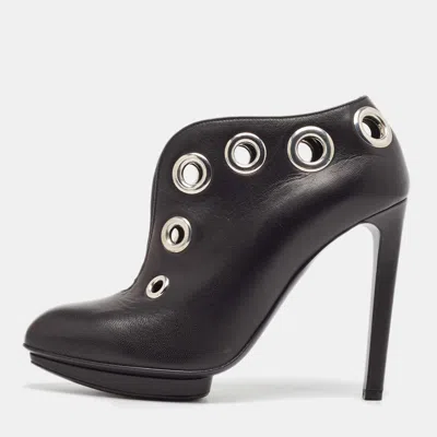 Pre-owned Alexander Mcqueen Black Leather Eyelet Embellished Ankle Booties Size 36
