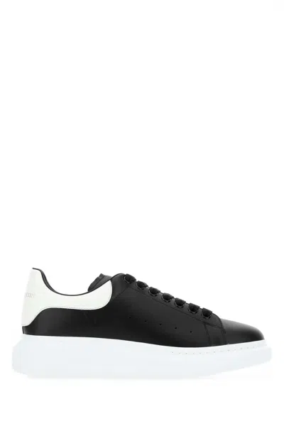 Alexander Mcqueen Black Leather Sneakers With White Leather Heel In 1070