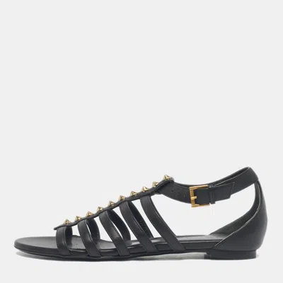 Pre-owned Alexander Mcqueen Black Leather Studded Flat Sandals Size 38