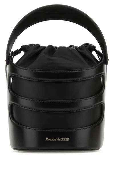 Alexander Mcqueen Black Leather The Rise Bucket Bag In Nerobianco