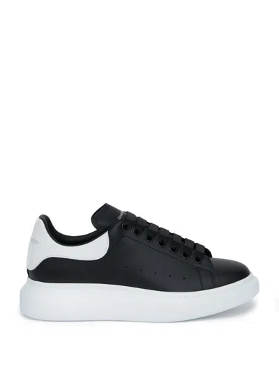 ALEXANDER MCQUEEN BLACKWHITE LACE UP SNEAKERS