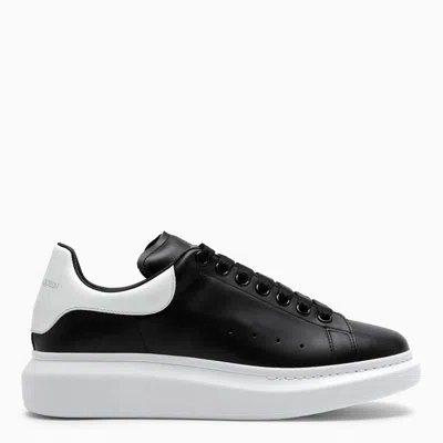 ALEXANDER MCQUEEN ALEXANDER MCQUEEN BLACK/WHITE OVERSIZED SNEAKERS