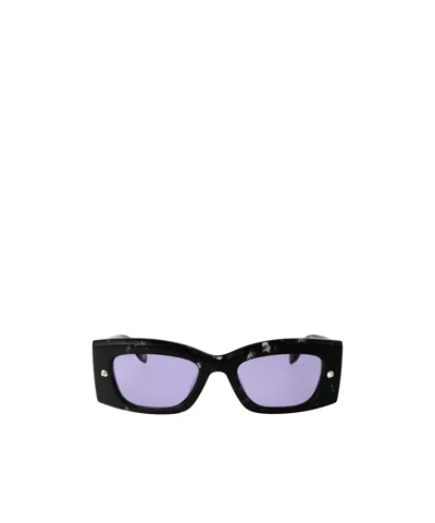 Alexander Mcqueen Bold Logo-print Sunglasses In Black