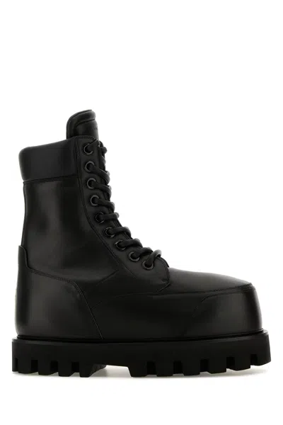 ALEXANDER MCQUEEN ALEXANDER MCQUEEN BLACK LEATHER ANKLE BOOTS