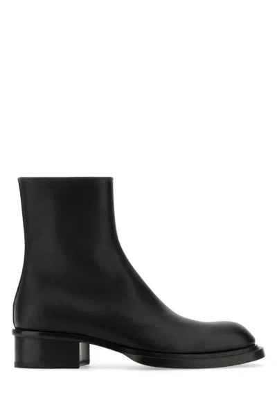 Alexander Mcqueen Boots In Black