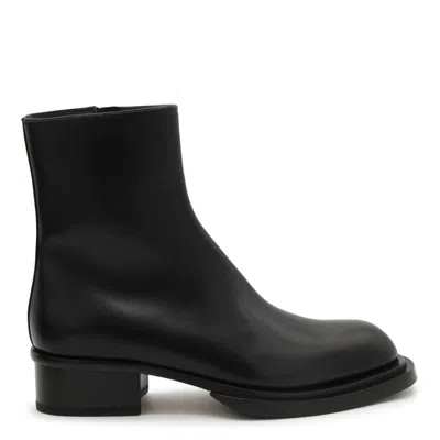 Alexander Mcqueen Boots In Black