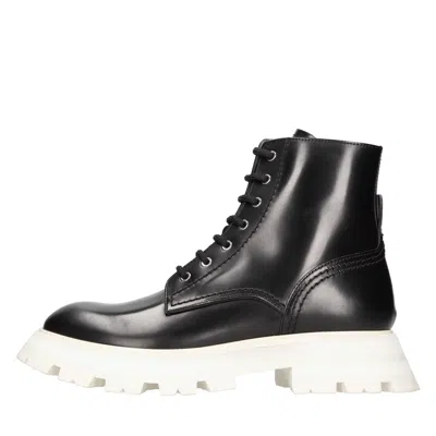 Alexander Mcqueen Boots Black In Nero Scuri