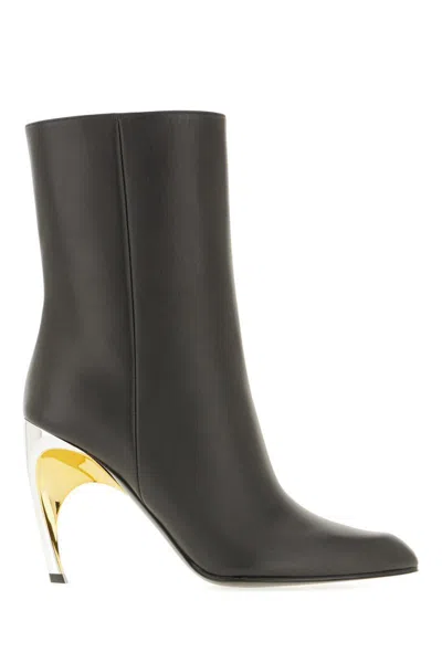 Alexander Mcqueen Armadillo Ankle Boot In Black
