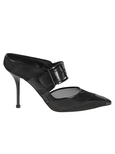 Alexander Mcqueen Buckle Detail Pumps In Black