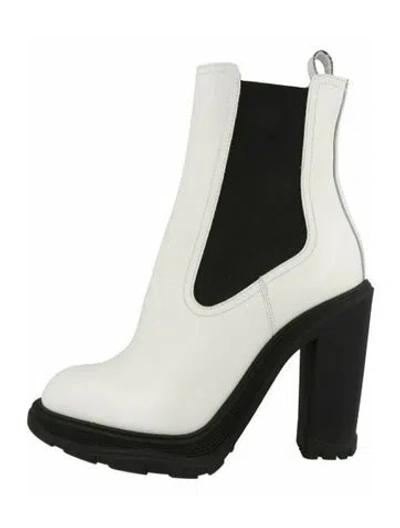 Pre-owned Alexander Mcqueen Calf Leather Boots W/ Tags In White