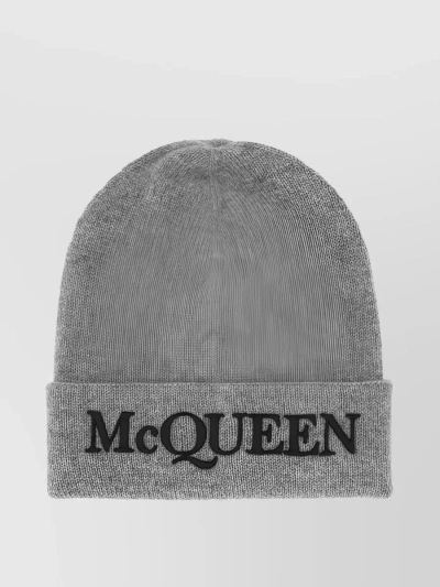 Alexander Mcqueen Logo Embroidered Knitted Beanie In Grey