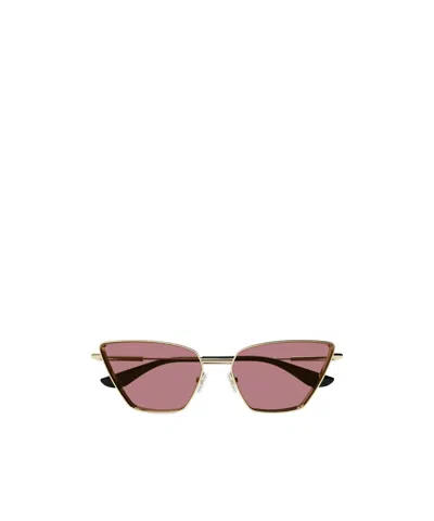 Alexander Mcqueen Cat Eye Sunglasses In Gold