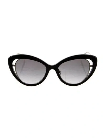 Pre-owned Alexander Mcqueen Cat-eye Gradient Sunglasses In Black