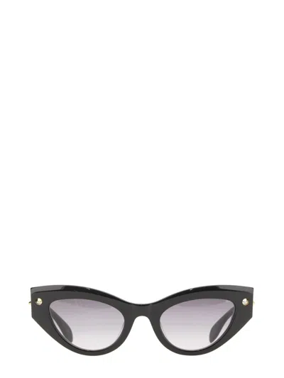 Alexander Mcqueen Cat-eye Sunglasses With Spike Studs In Black