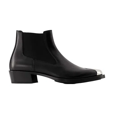 Alexander Mcqueen Chelsea Boots In Black