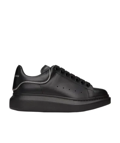 Alexander Mcqueen Chunky In Black