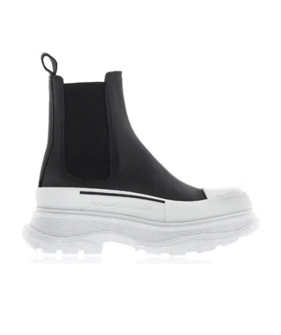 Alexander Mcqueen Chunky-sole Chelsea Boots In White