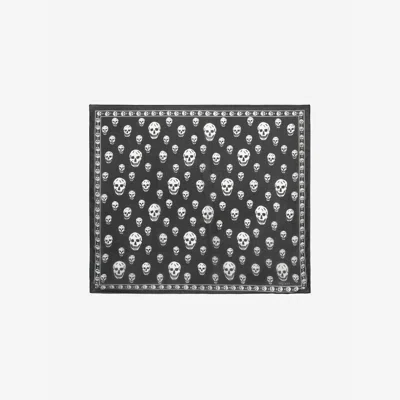 ALEXANDER MCQUEEN CLASSIC SILK SKULL SCARF