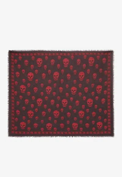Alexander Mcqueen Classic Skull Frayed Scarf In Purple