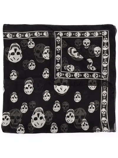 Alexander Mcqueen Skull-print Wool Scarf In Black