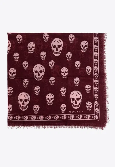 Alexander Mcqueen Classic Skull Wool Scarf In Purple