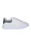 Alexander Mcqueen Contrasting-heel Leather Sneakers In White