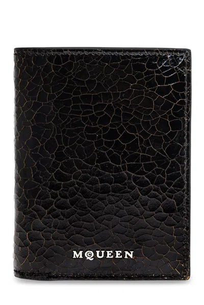 Alexander Mcqueen Crackled Effect Bi-fold Card Holder In Nero E Beige
