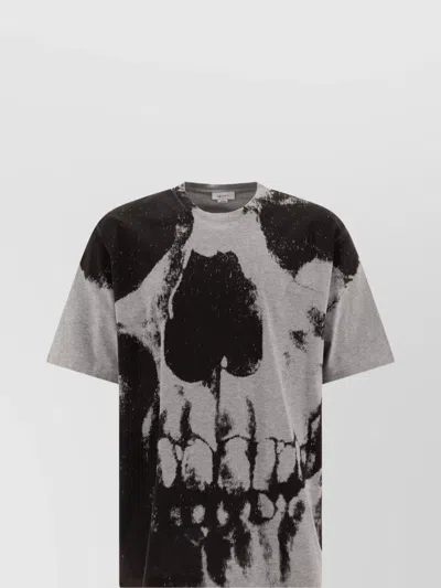 Alexander Mcqueen Crew Neck Graphic Print Short Sleeves In Gray