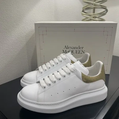 Pre-owned Alexander Mcqueen Croc-embossed Leather Platform Sneakers White/ Gold 42