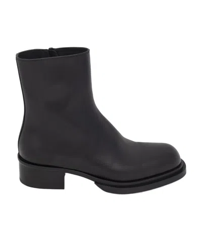 Alexander Mcqueen Cuban Stack Leather Boot In Black
