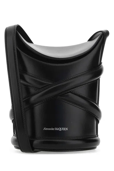 Alexander Mcqueen Curve Bucket Handbag In Leather In Black