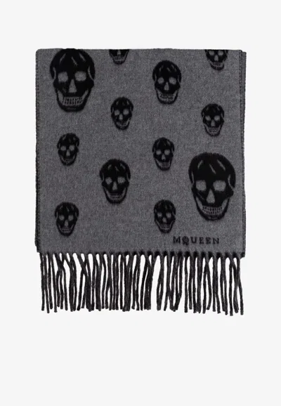 Alexander Mcqueen Double Face Skull Scarf In Gray