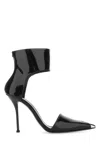 Alexander Mcqueen Women Black Leather Pumps In Black