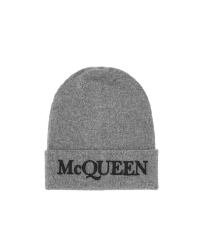 ALEXANDER MCQUEEN ALEXANDER MCQUEEN LOGO EMBROIDERED KNITTED BEANIE