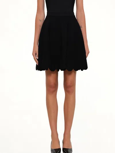 Alexander Mcqueen Emb Rose Mini Skirt In Black