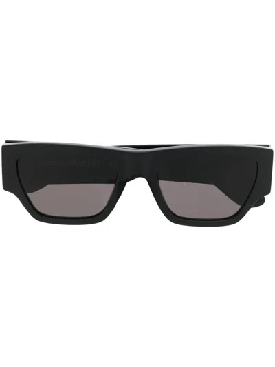 Alexander Mcqueen Engraved-logo Arm Sunglasses In Black