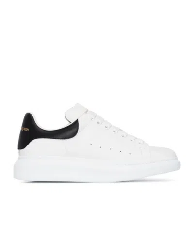 Alexander Mcqueen White And Black Low-top Sneakers With Chunky Sole And Contrasting Heel Tab In Leather Man In Multi