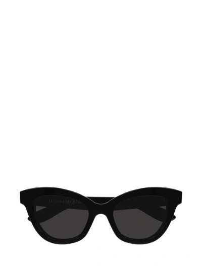 Alexander Mcqueen Eyewear Cat In Black
