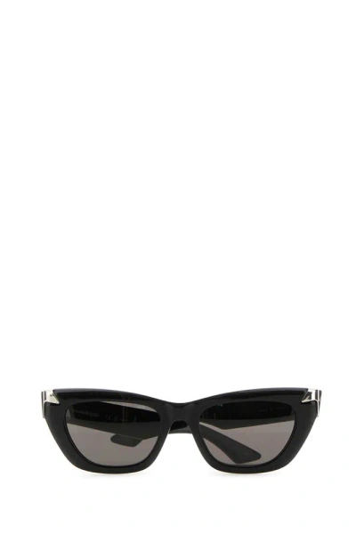 Alexander Mcqueen Eyewear Cat In Black