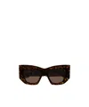 Alexander Mcqueen Eyewear Cat-eye Frame Sunglasses In Black