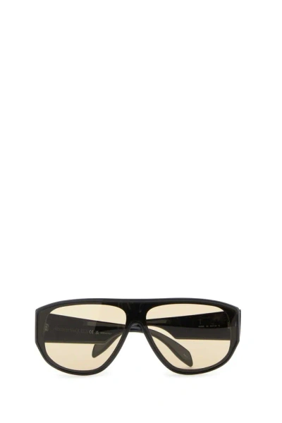 Alexander Mcqueen Eyewear Mask Frame Sunglasses In Multi