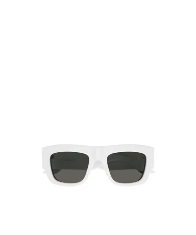 Alexander Mcqueen Eyewear Square Frame Sunglasses In Black
