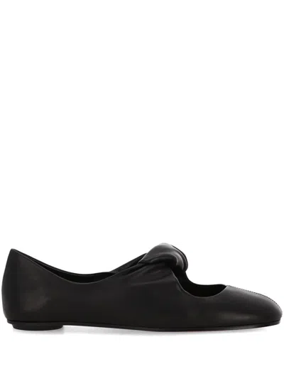 ALEXANDER MCQUEEN ALEXANDER MCQUEEN FLAT SHOES