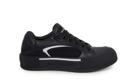 Alexander Mcqueen Flat Shoes In Black