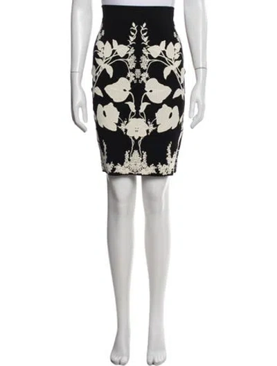 Pre-owned Alexander Mcqueen Floral Print Mini Skirt In White